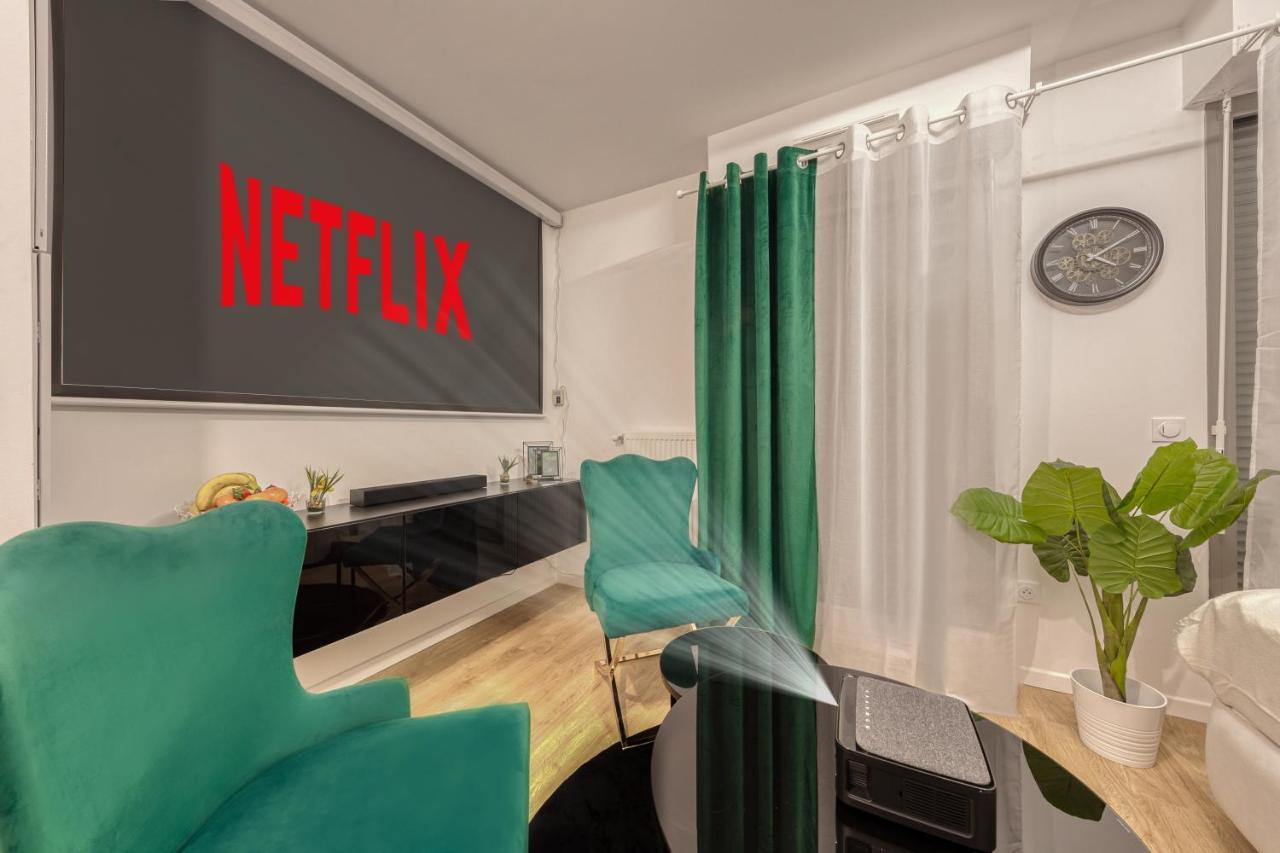 Апартаменты Cinema Moon Luxury - Gare 3Min - Proche Paris Масси Экстерьер фото